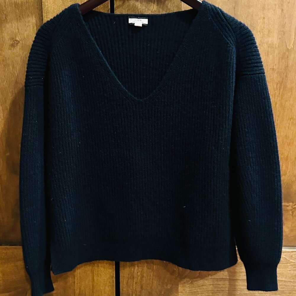 J.CREW 100% CASHMERE BLACK RIBBED EXTRA THICK V-NECK SWEATER MEDIUM-SMALL